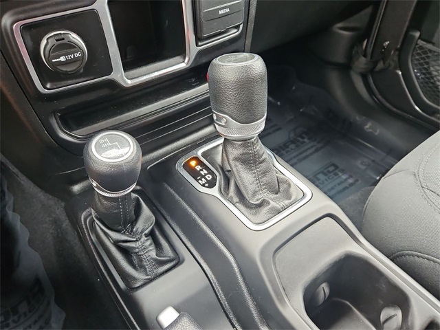 Vehicle image 11 of 23