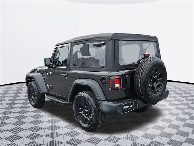 Vehicle image 7 of 23