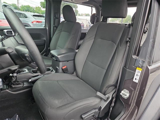Vehicle image 9 of 23