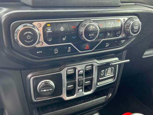 Vehicle image 13 of 34