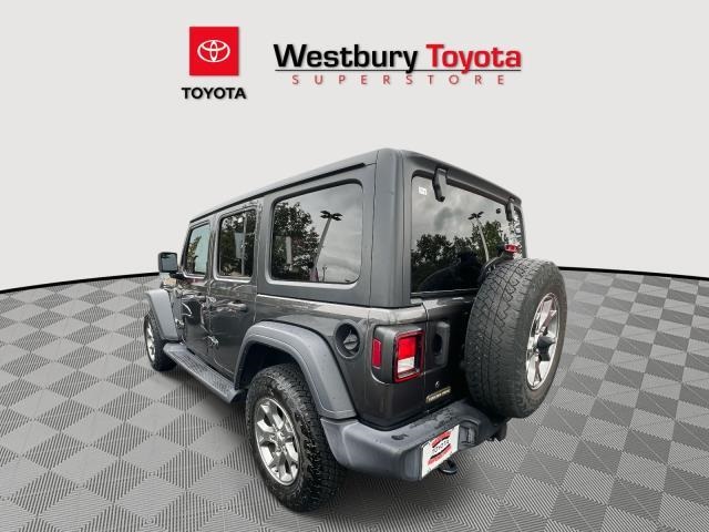 Vehicle image 5 of 34