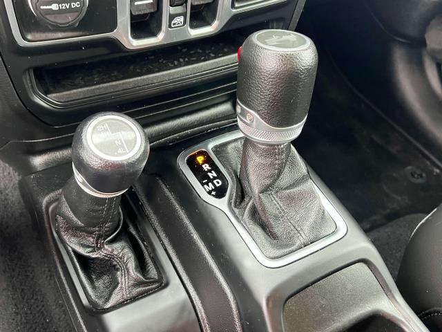 Vehicle image 14 of 34