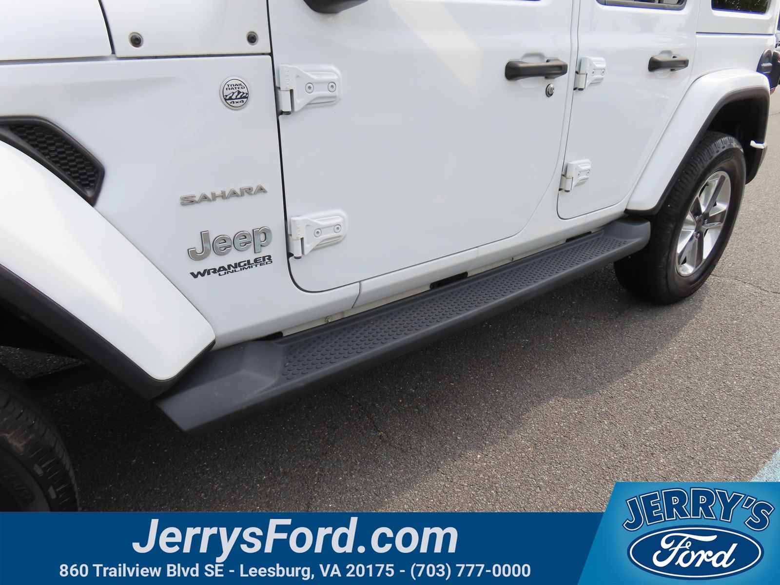 2020 Jeep Wrangler Unlimited Sahara Image 3 of 39