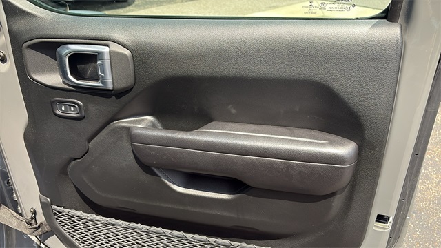 Vehicle image 32 of 32