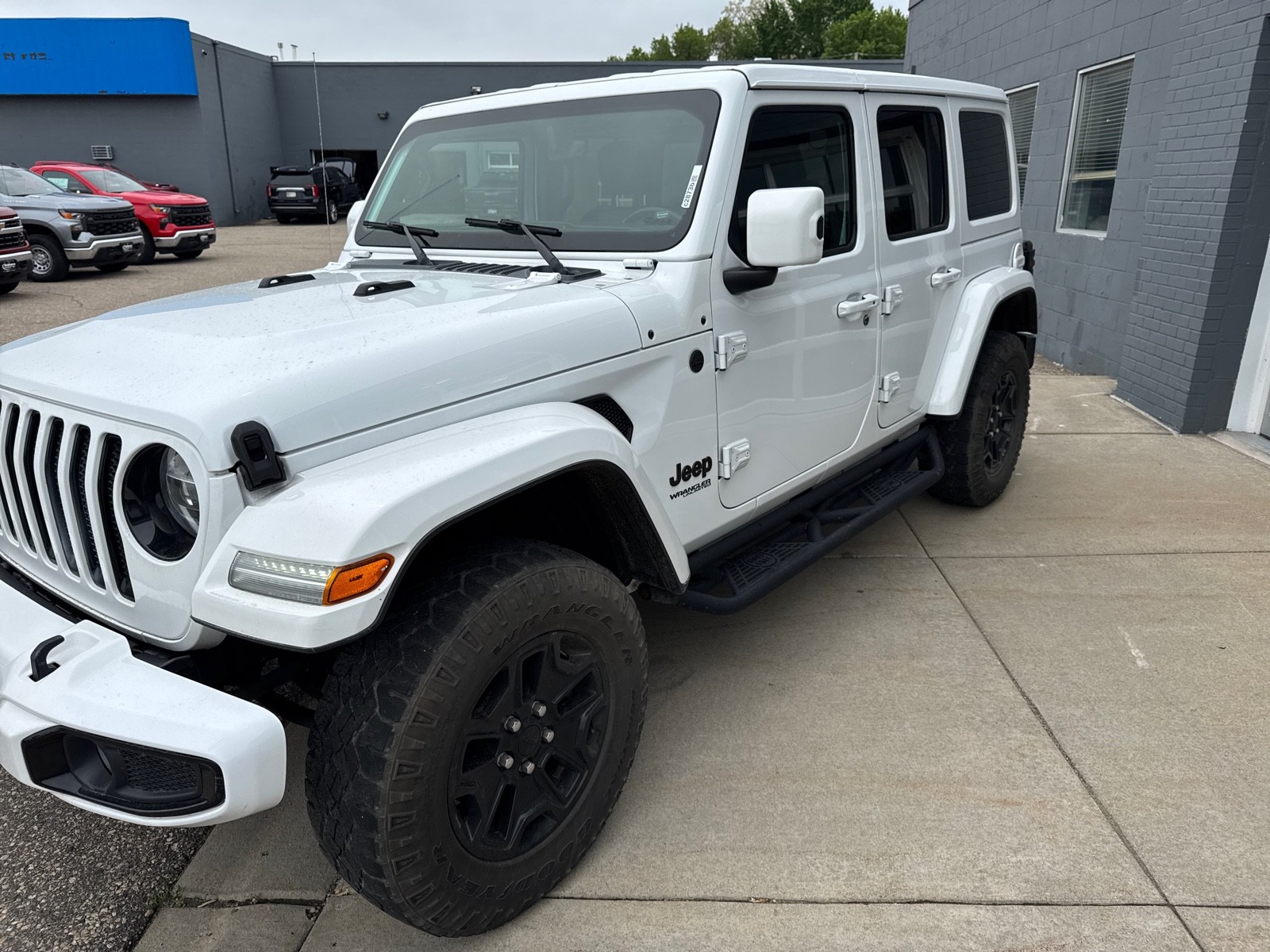 Vehicle image 1 of 6