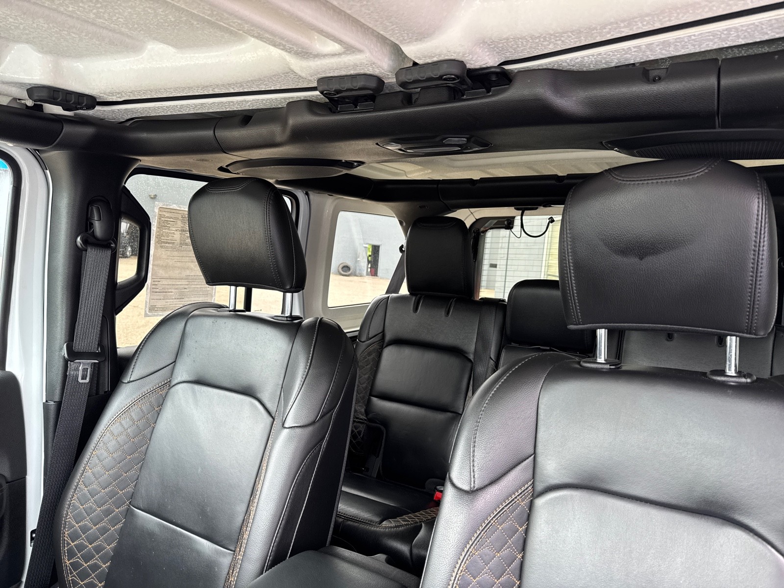 Vehicle image 6 of 6