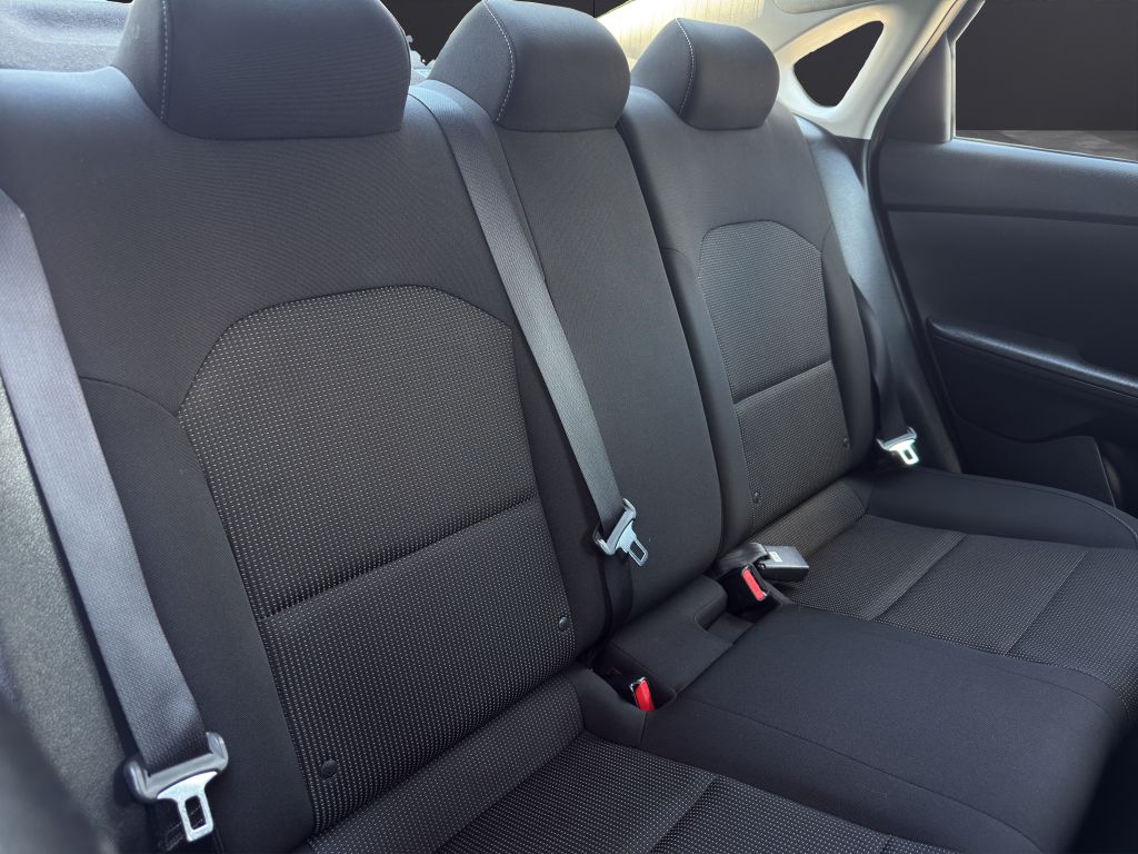 Vehicle image 9 of 20