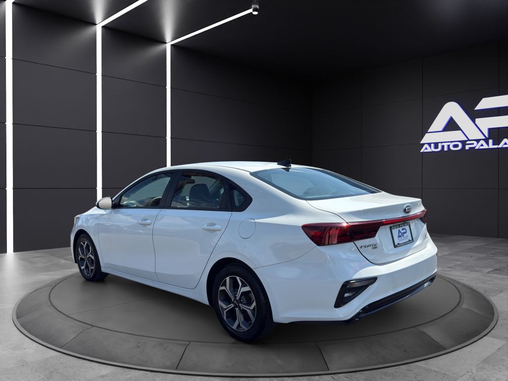 Vehicle image 6 of 20