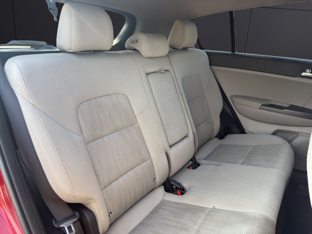 Vehicle image 7 of 15