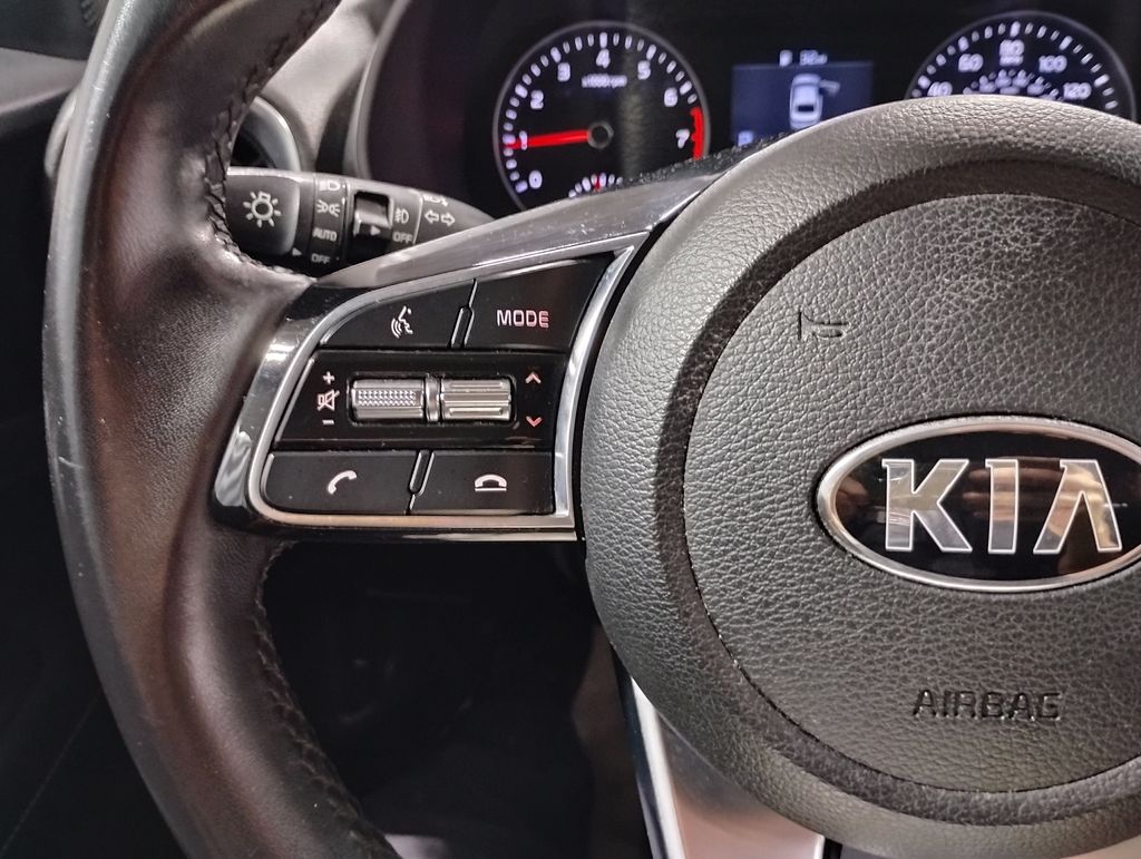 Vehicle image 19 of 37