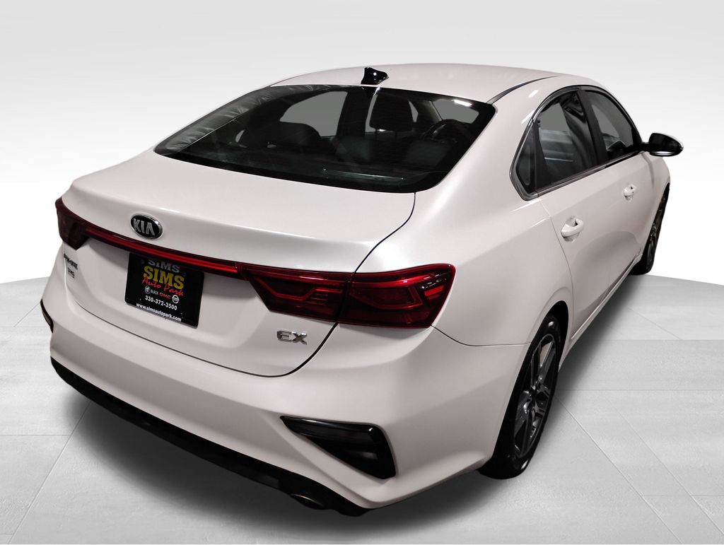 Vehicle image 5 of 37