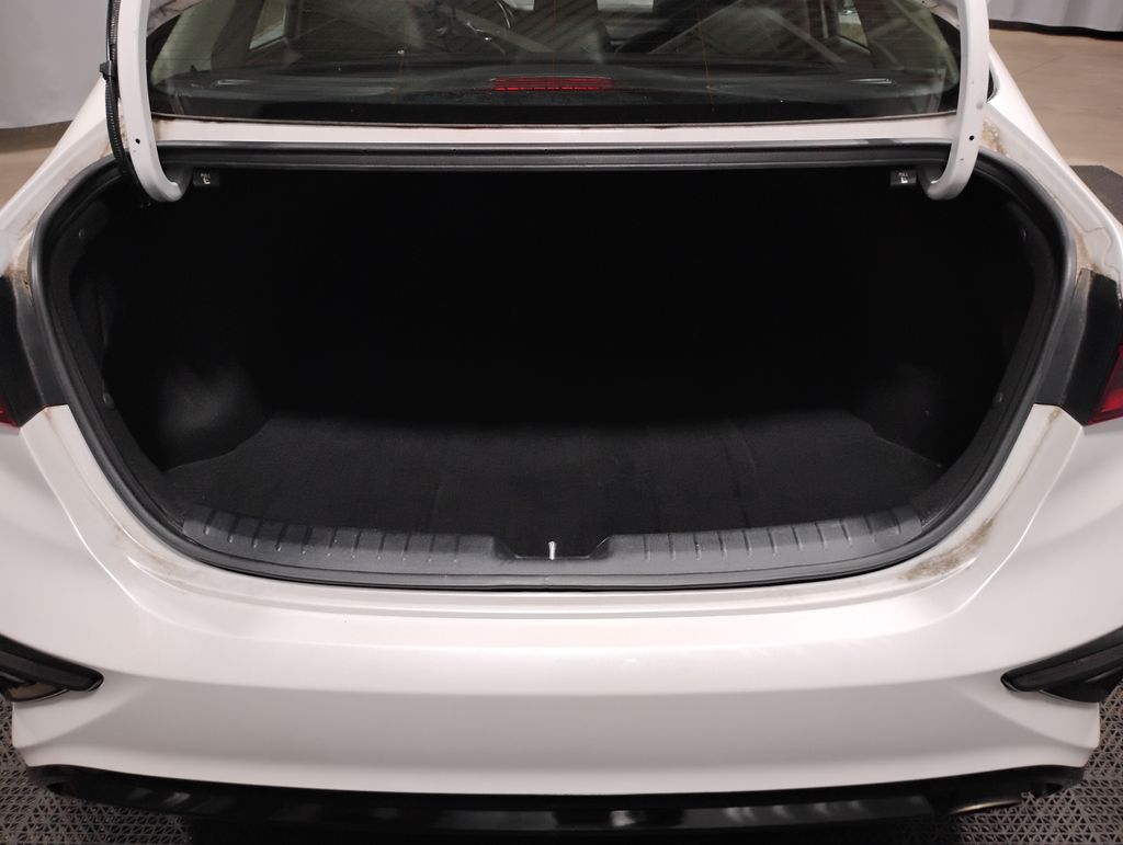 Vehicle image 13 of 37