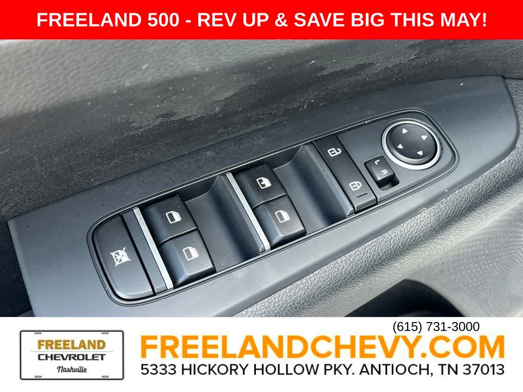 Vehicle image 14 of 22
