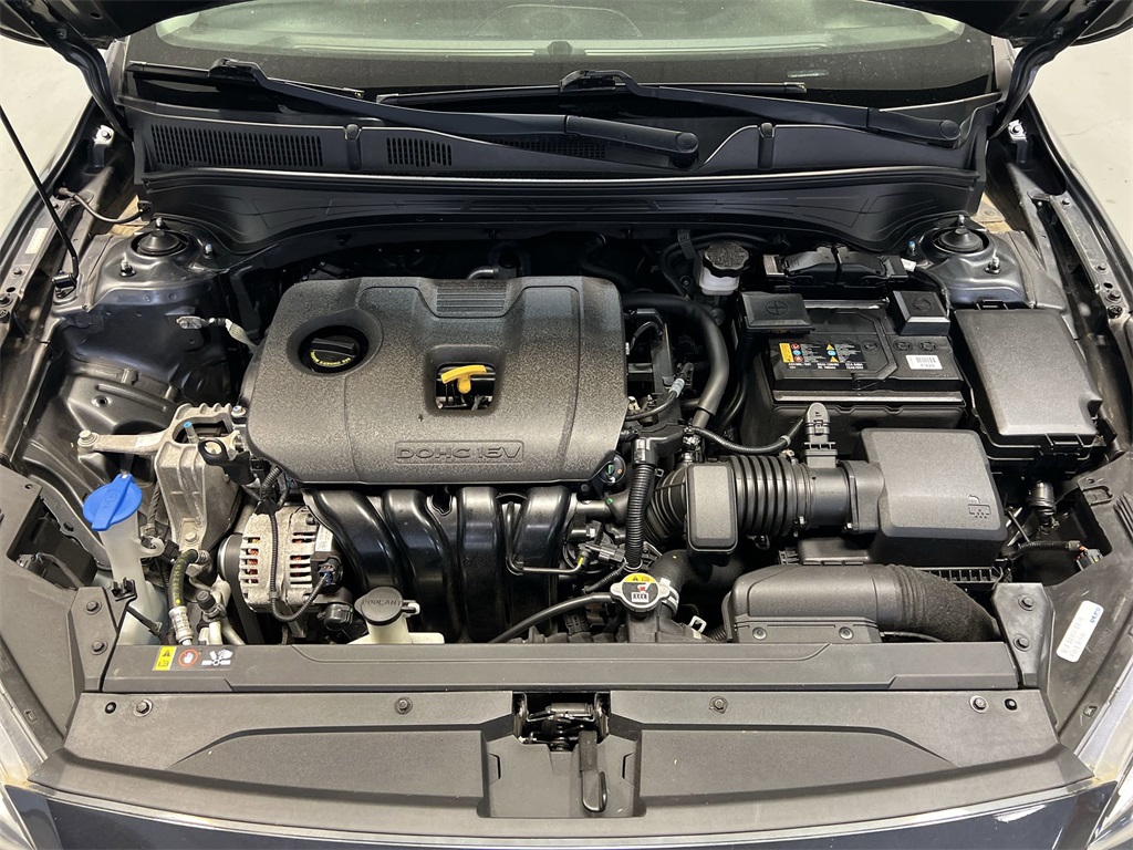 Vehicle image 26 of 30