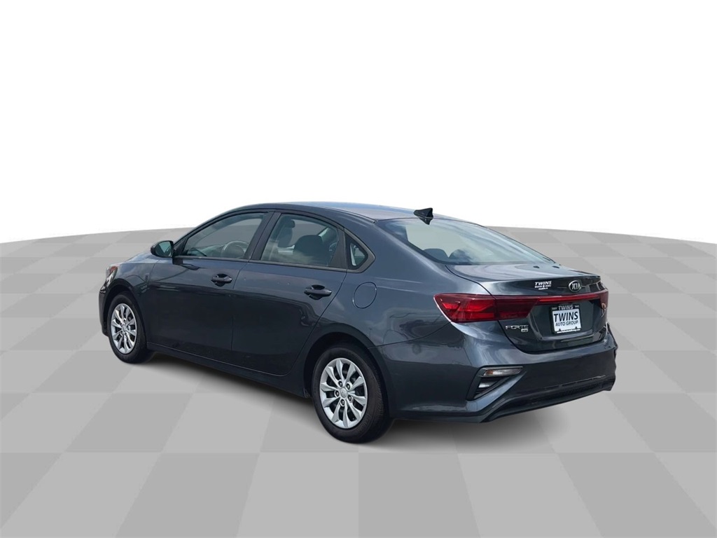 Vehicle image 9 of 30