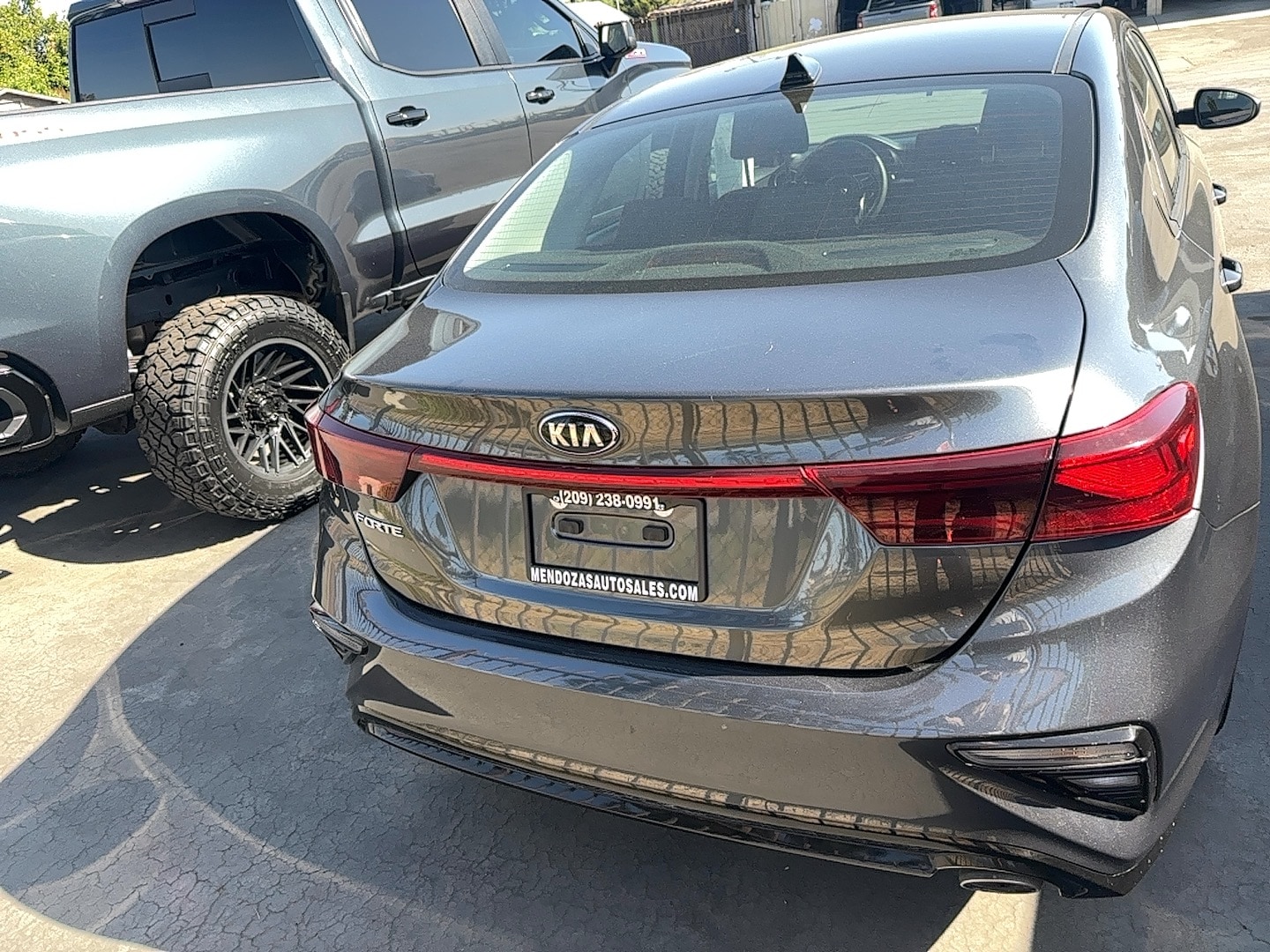 Vehicle image 5 of 9