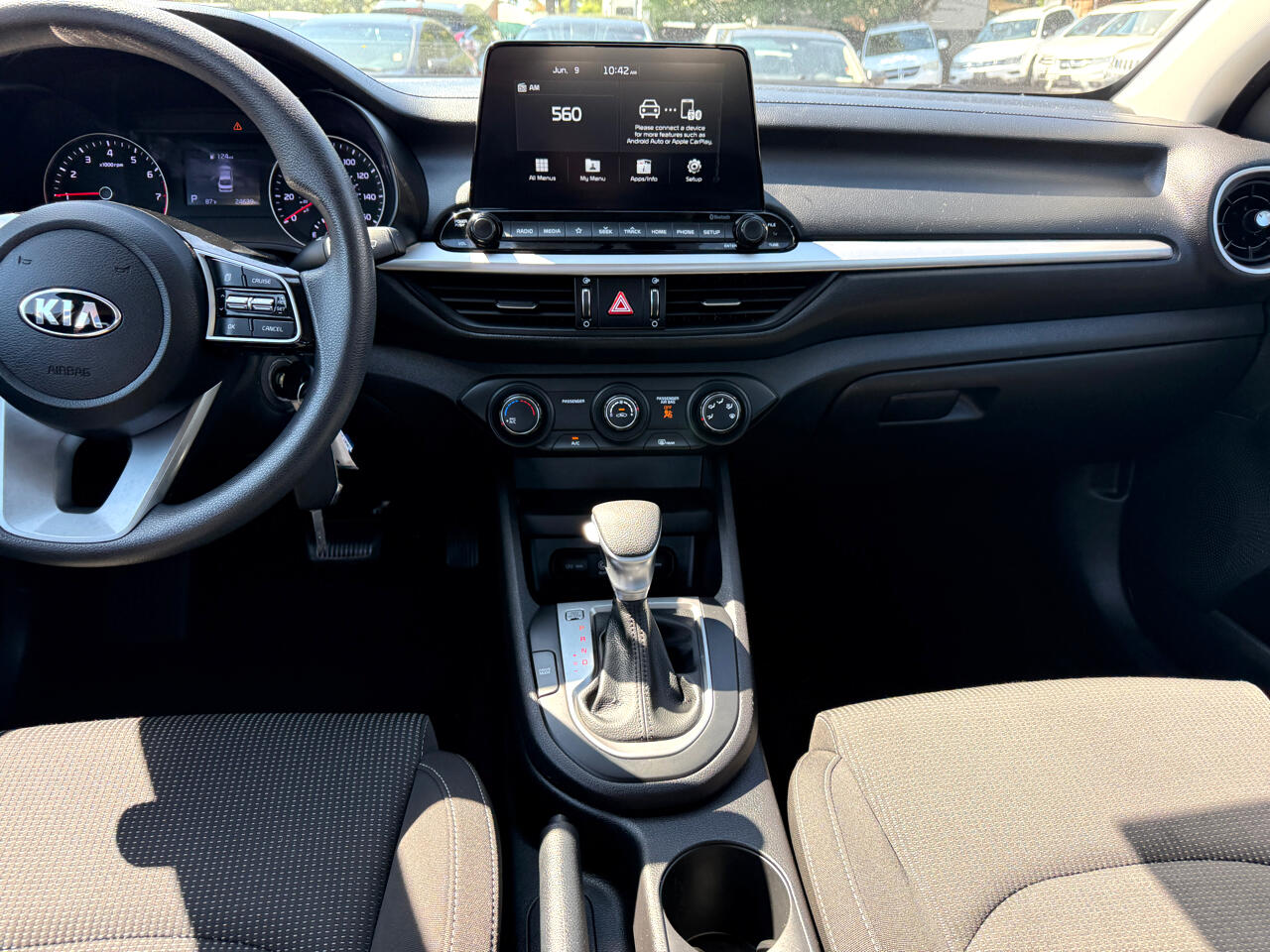 Vehicle image 14 of 24