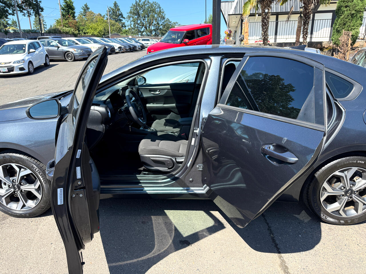 Vehicle image 3 of 24