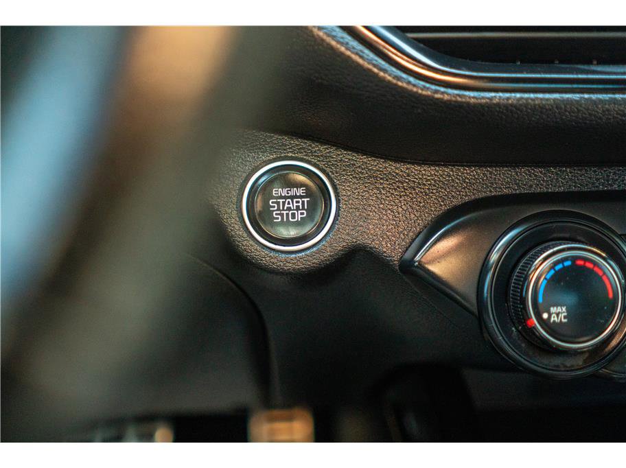 Vehicle image 14 of 42