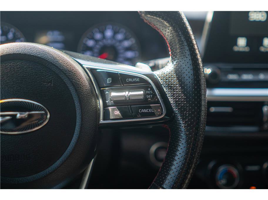 Vehicle image 10 of 42