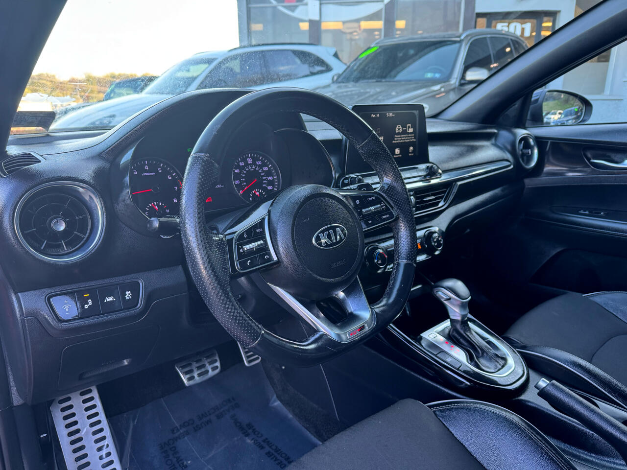Vehicle image 23 of 50