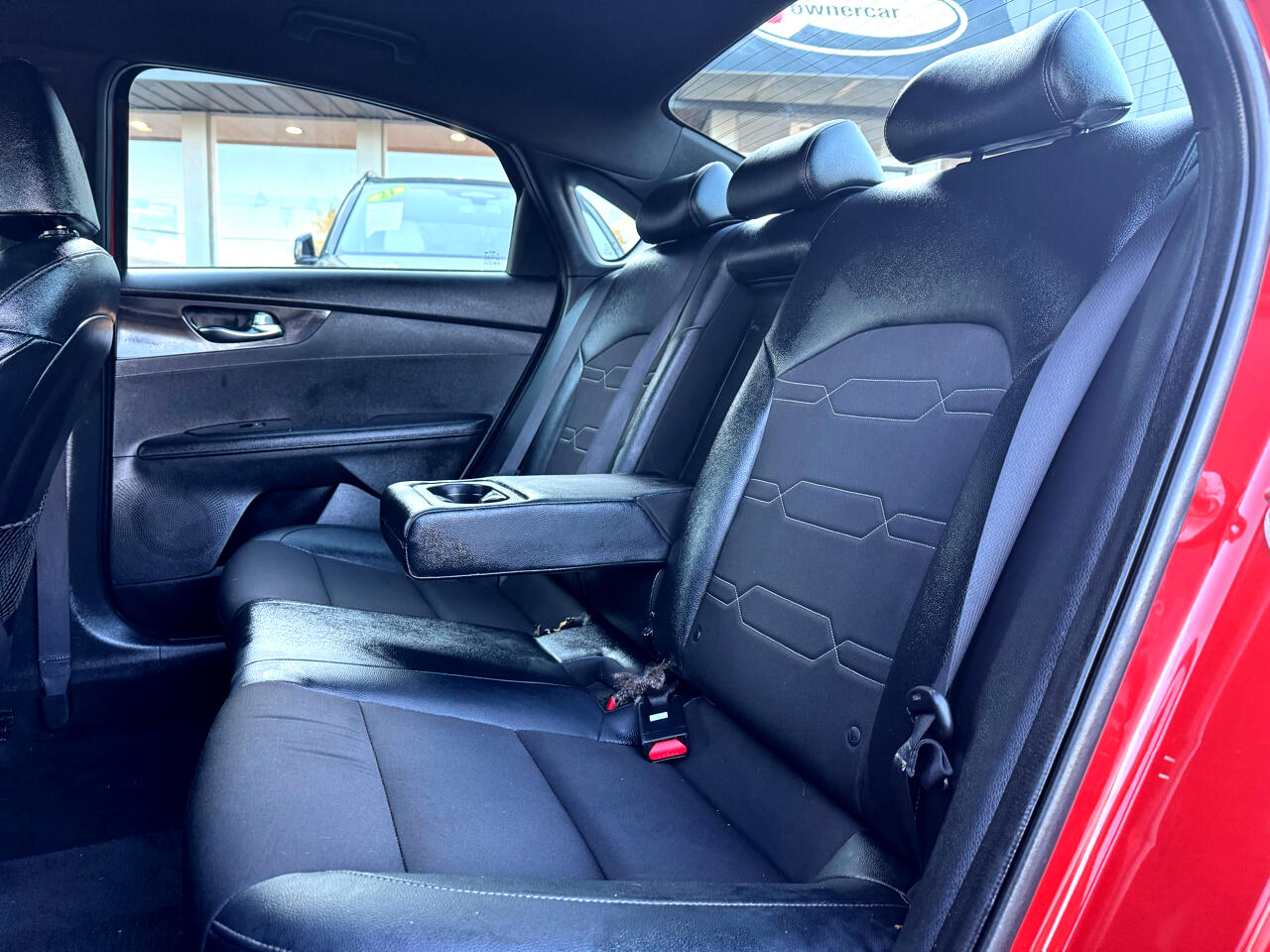 Vehicle image 27 of 50