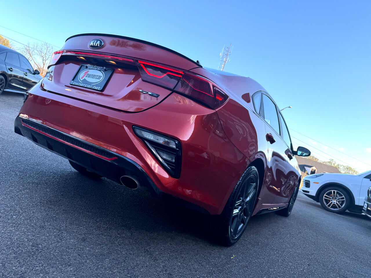 Vehicle image 13 of 50