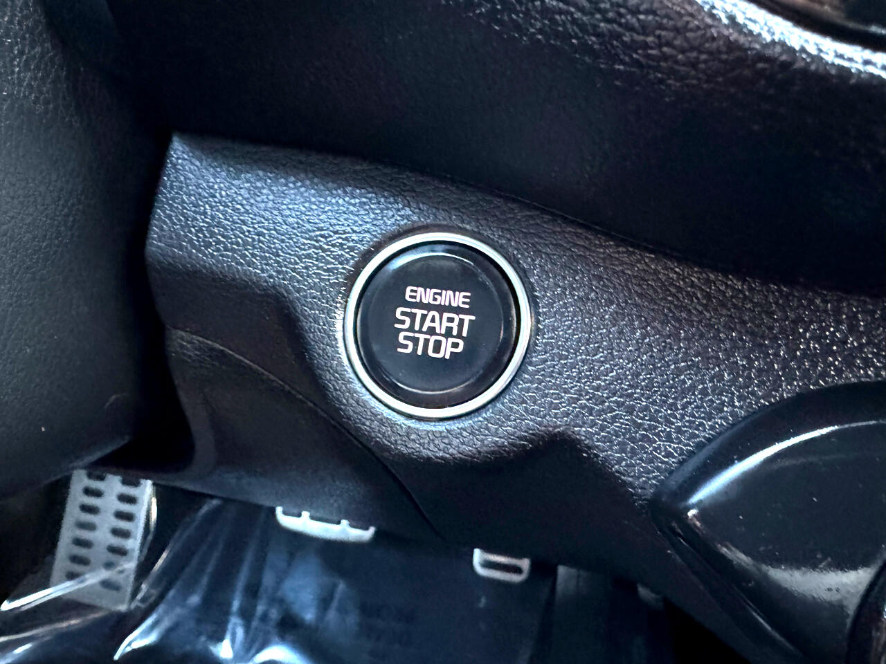 Vehicle image 43 of 50