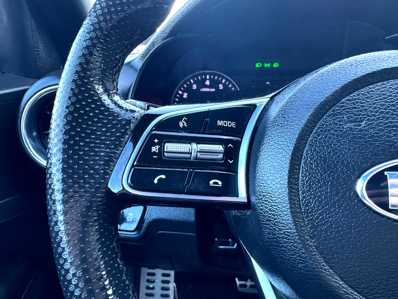 Vehicle image 45 of 50