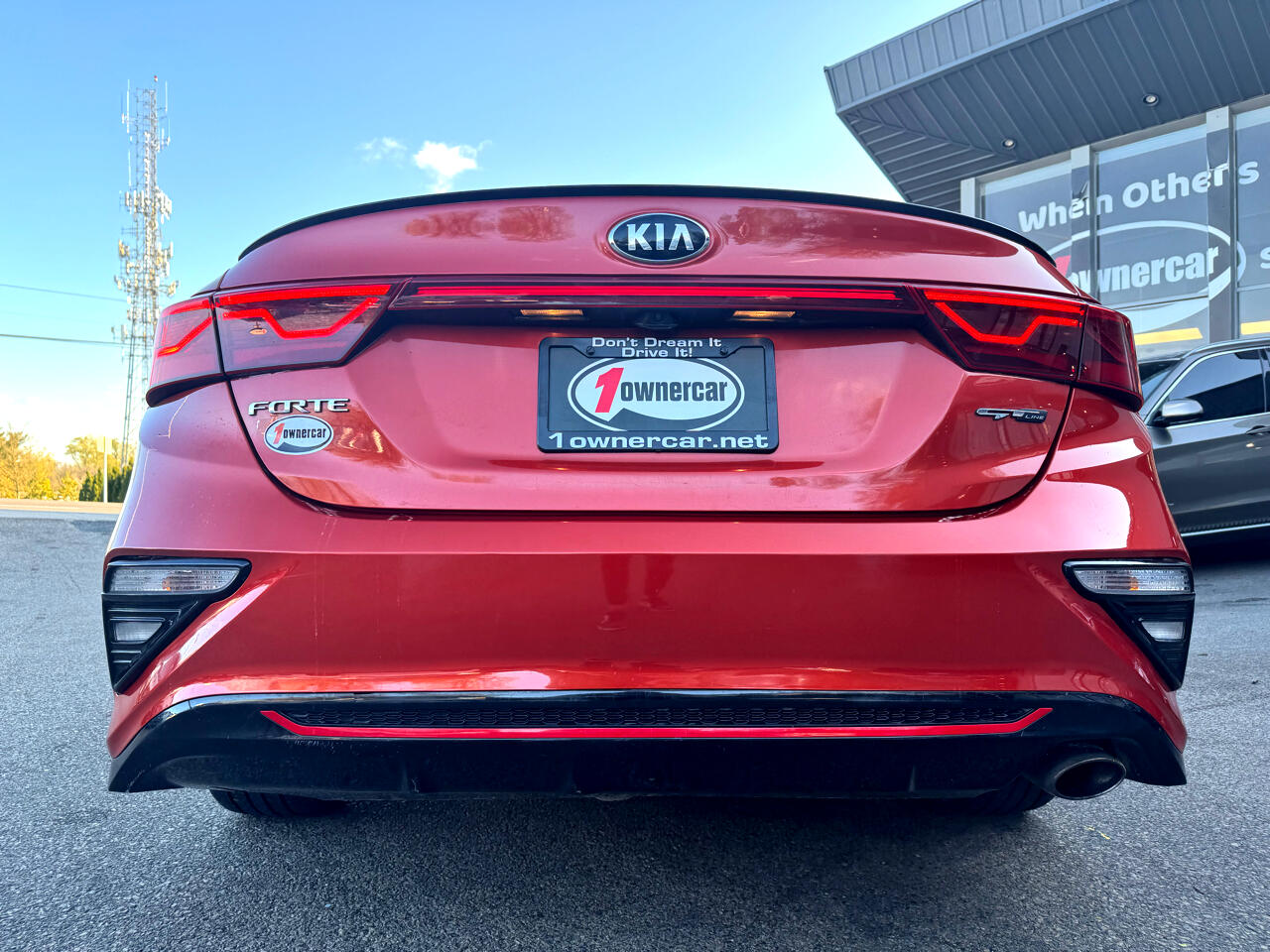 Vehicle image 4 of 50