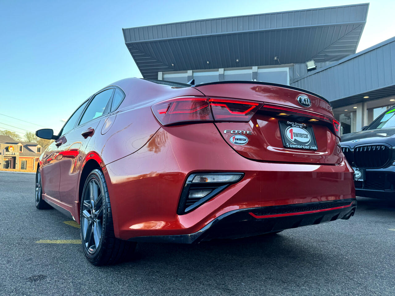 Vehicle image 11 of 50