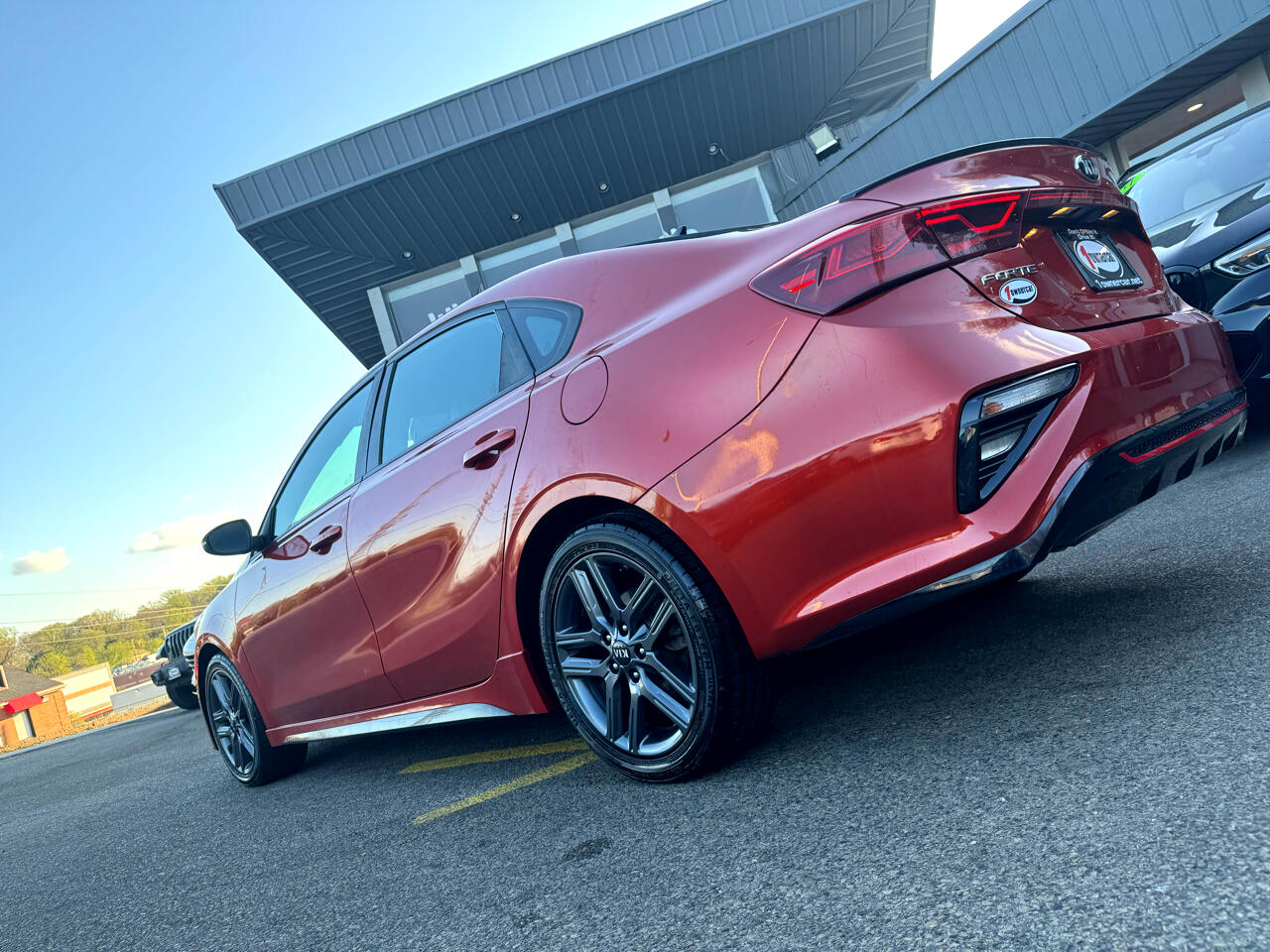 Vehicle image 14 of 50