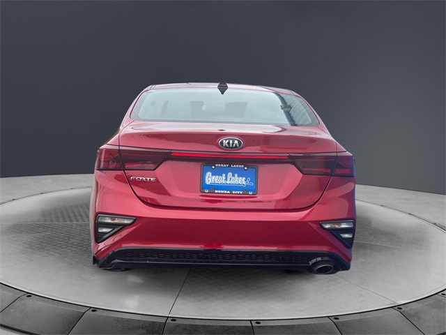 Vehicle image 6 of 15