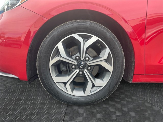 Vehicle image 14 of 15