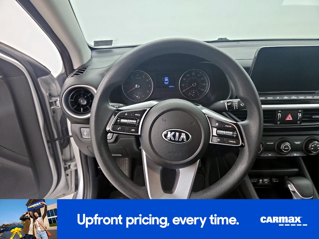 2020 Kia Forte LXS Image 13 of 25