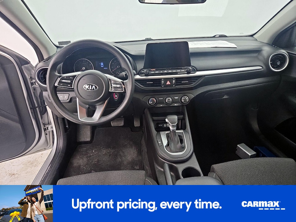 2020 Kia Forte LXS Image 12 of 25