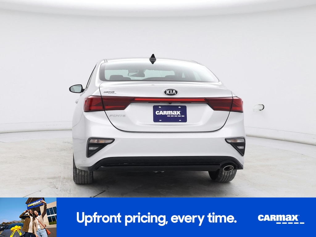 2020 Kia Forte LXS Image 6 of 25