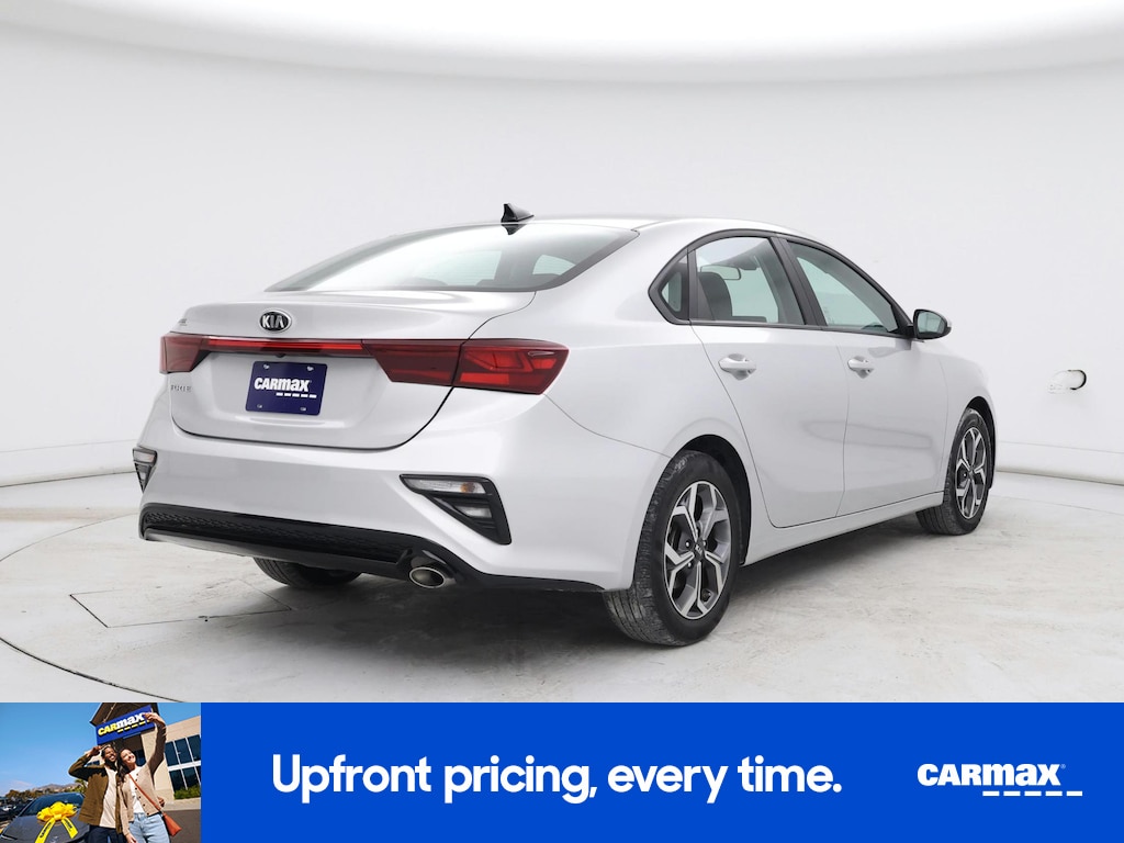 2020 Kia Forte LXS Image 5 of 25