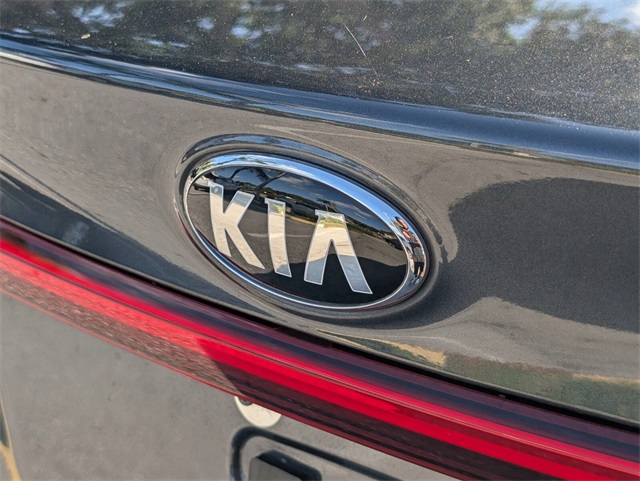 Vehicle image 17 of 29