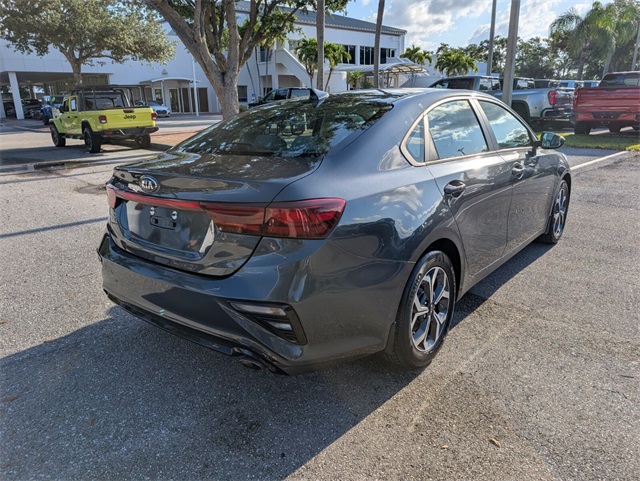 Vehicle image 3 of 29