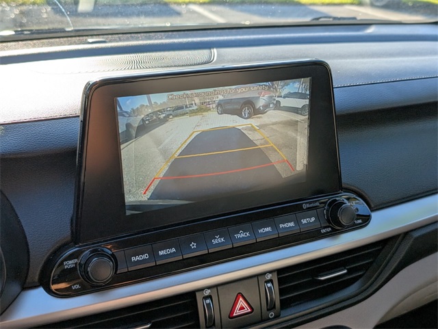 Vehicle image 24 of 29