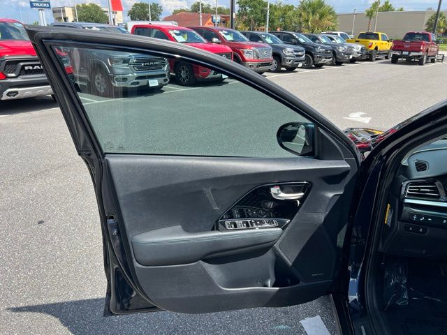 Vehicle image 23 of 59