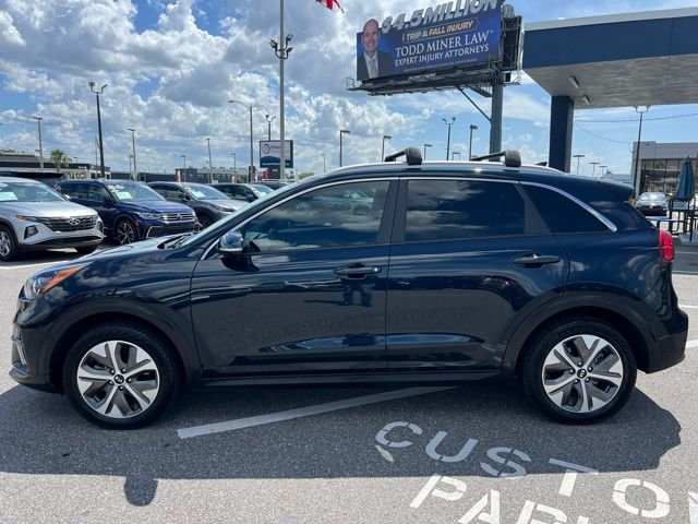 Vehicle image 10 of 59