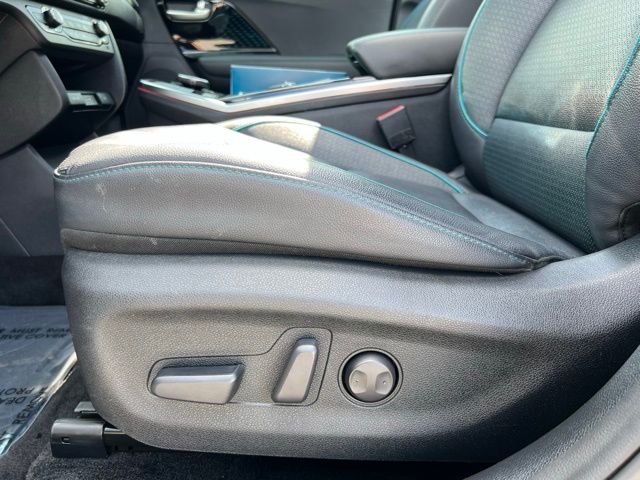 Vehicle image 26 of 59