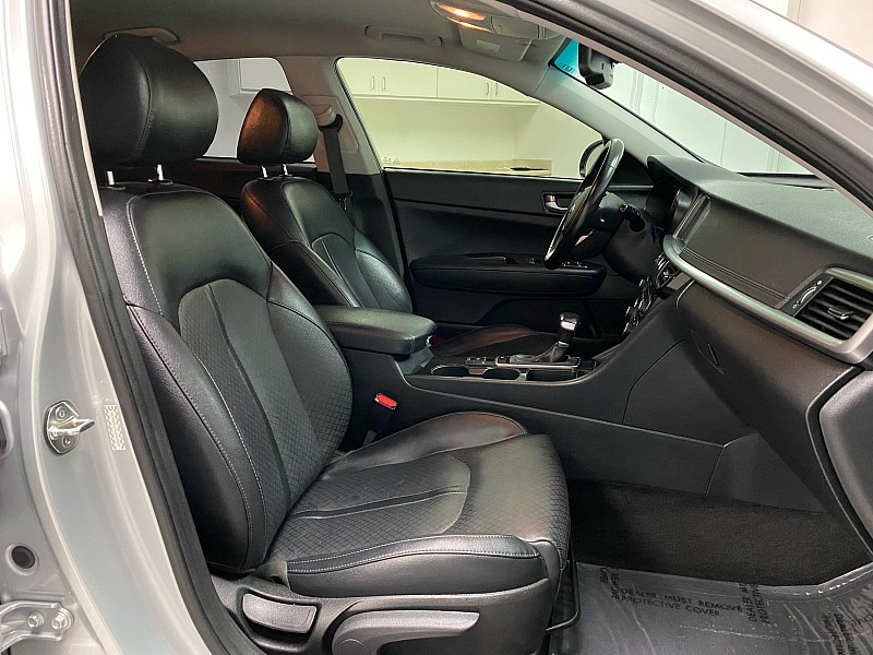 Vehicle image 20 of 26