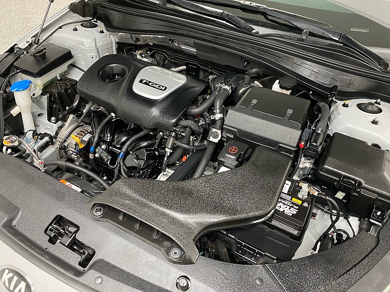 Vehicle image 22 of 26