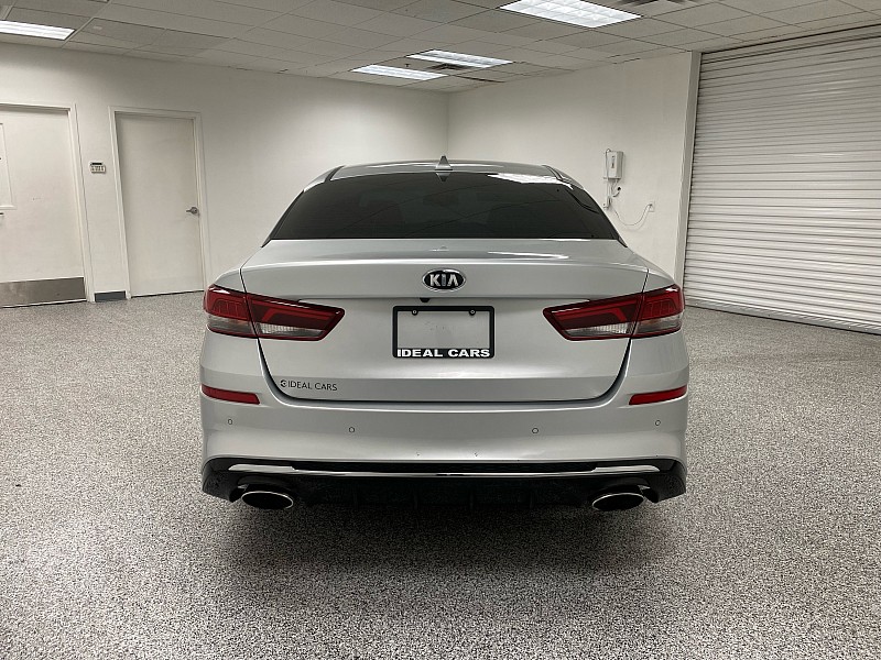 Vehicle image 5 of 26