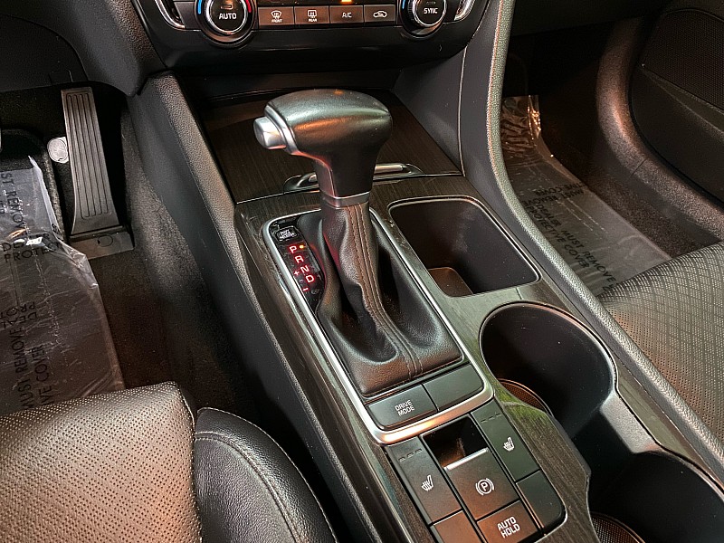 Vehicle image 11 of 26