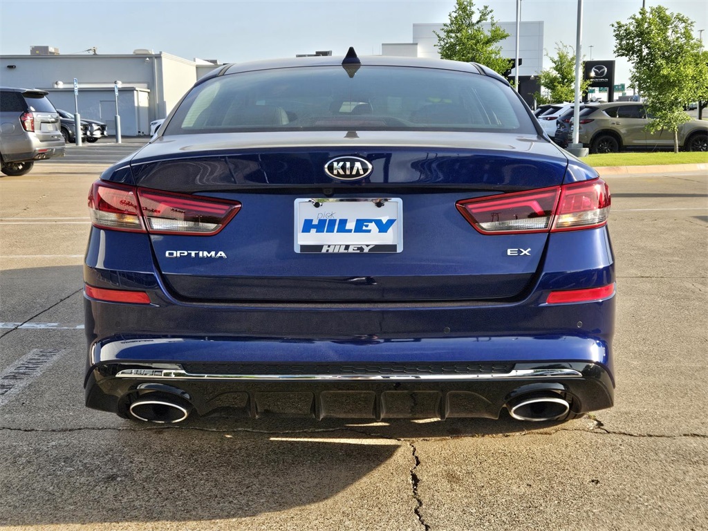 Vehicle image 4 of 30