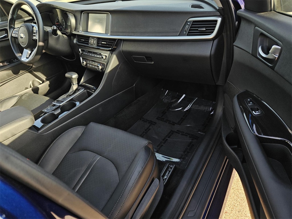 Vehicle image 8 of 30